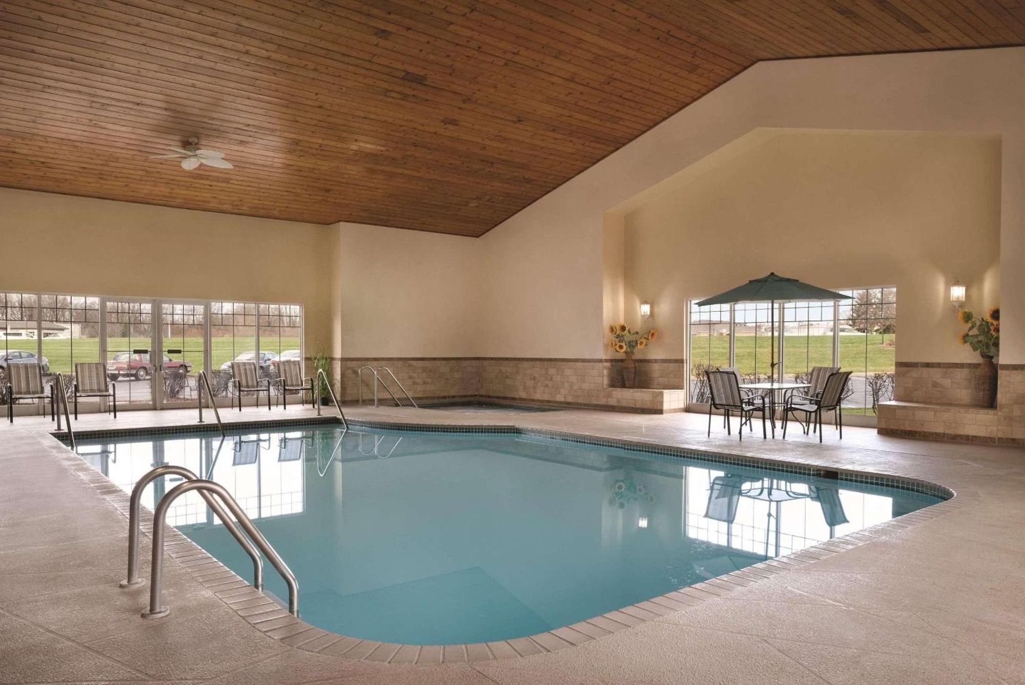Country Inn & Suites By Radisson, Germantown, Wi Экстерьер фото