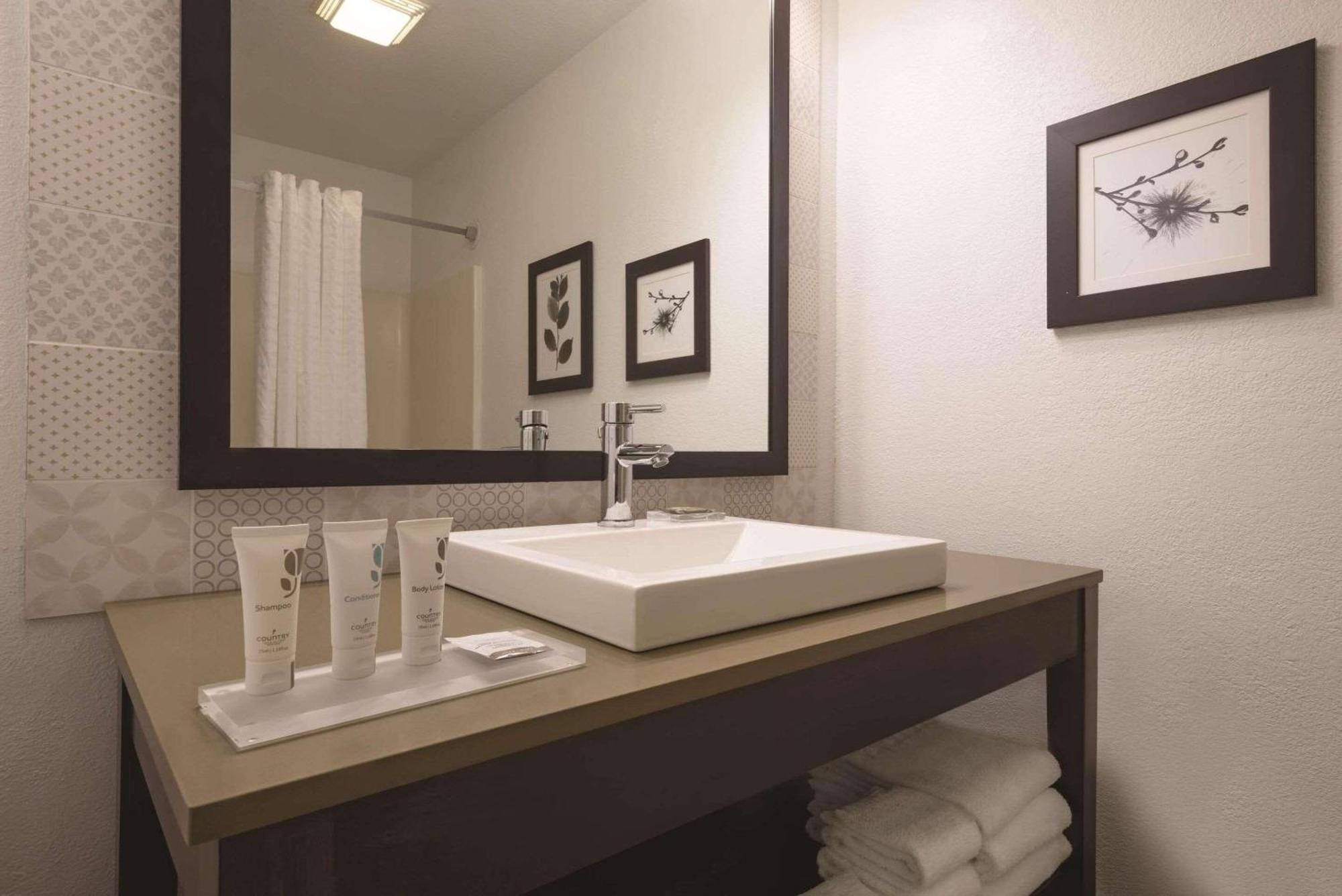 Country Inn & Suites By Radisson, Germantown, Wi Экстерьер фото